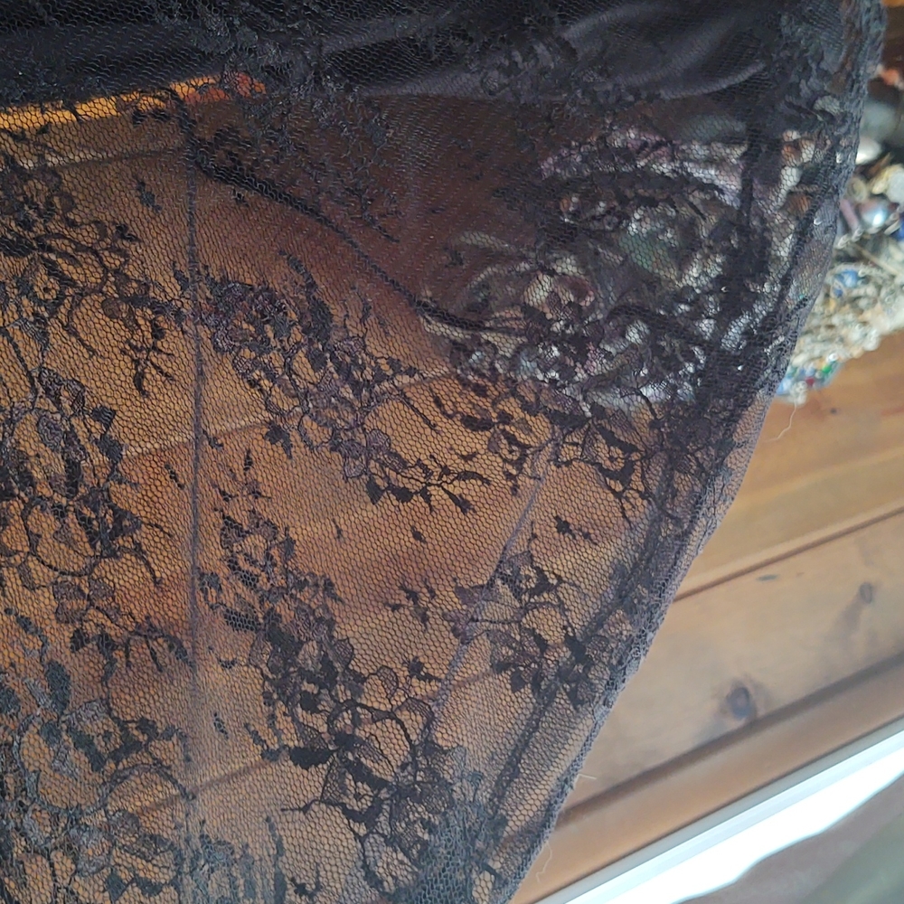 Active Basic Black Lace Top Size Medium - image 4